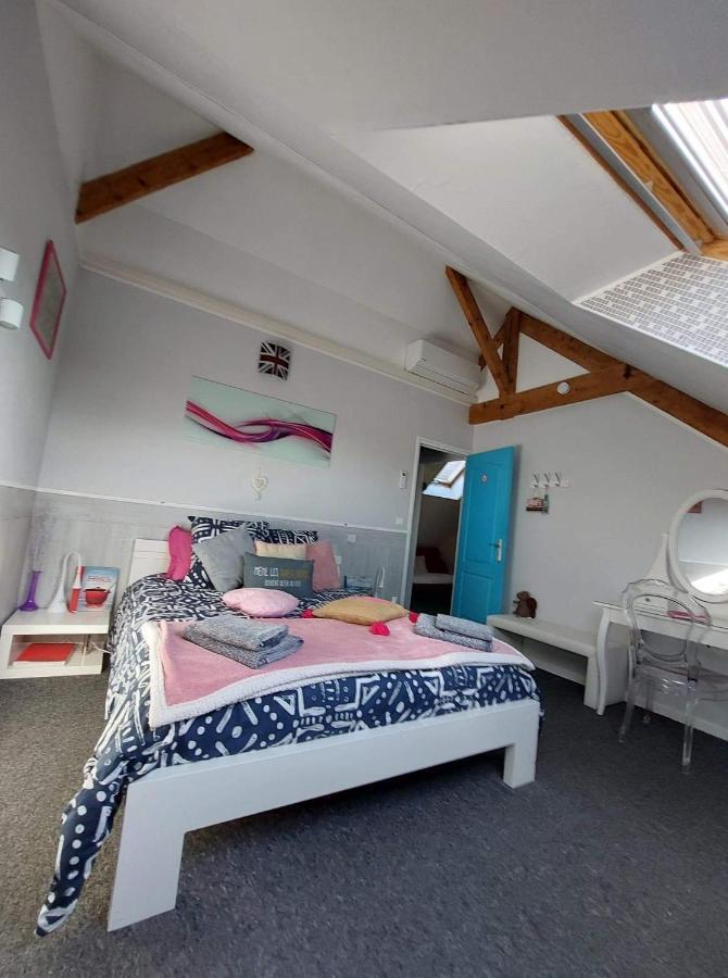 Le Relais De L'Aube Hotell Villers-Bretonneux Exteriör bild